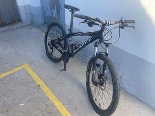 Bicicleta de Montaña Scott Negra