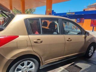 Nissan Tiida 2008