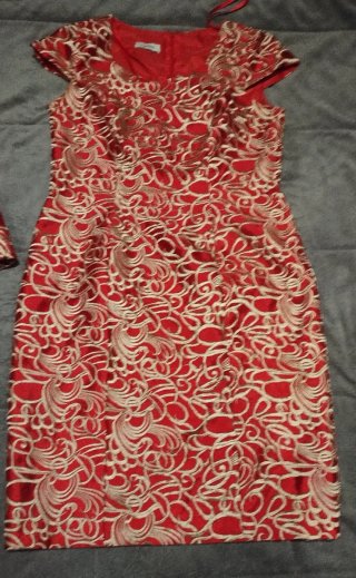 Conjunto traje chaqueta y falda rojo_Talla 42