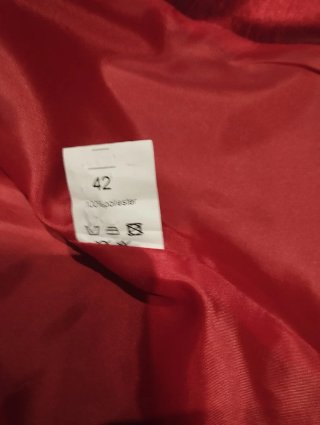 Conjunto traje chaqueta y falda rojo_Talla 42