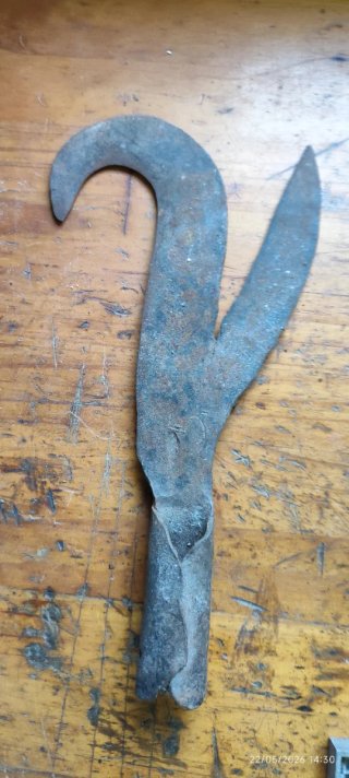Herramienta forja gancho para recoger piñas