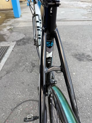 Bicicleta Ciclismo Cube Race sin Neumáticos