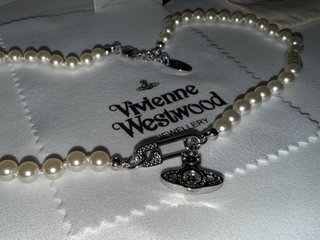 Collar Vivienne Westwood Perlas Plata