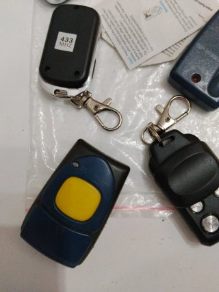 Mando de garaje universal 433 MHz