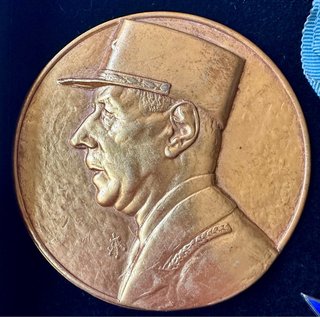Medalla África Occidental Francesa y De Gaulle