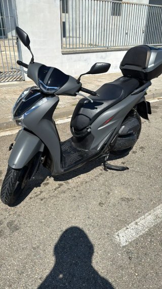 Honda SH 125i Scooter Negra/Gris