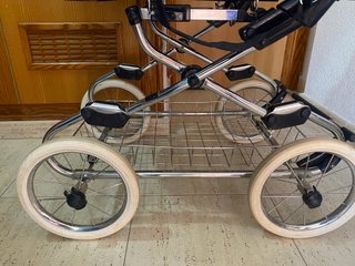 Carrito de bebé, bañera, bujador - muy buen estado