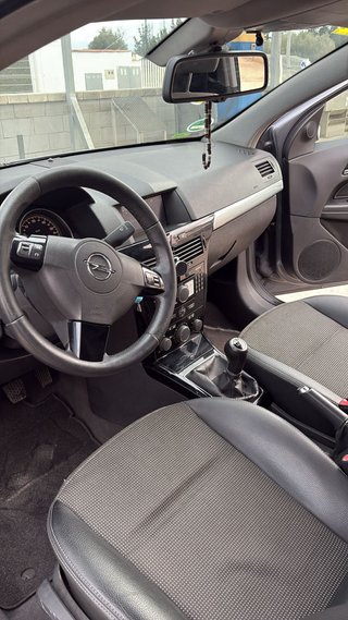 Opel Astra 2007
