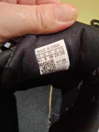 Zapatillas Adidas Negras y Rosas