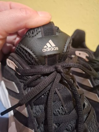 Zapatillas Adidas Negras y Rosas
