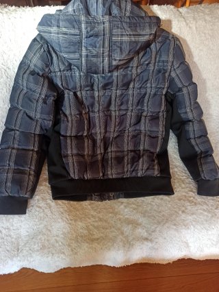 Chaqueta Beyond chico con capucha talla L