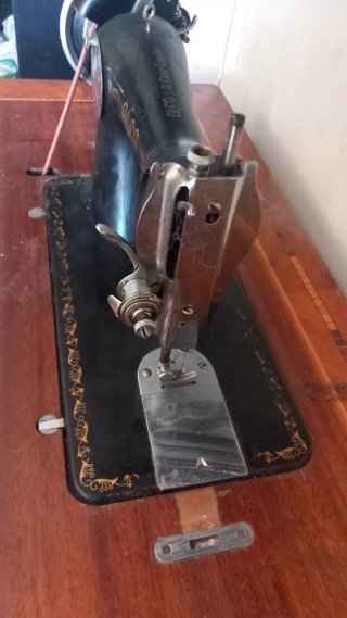 Máquina de coser Alfa vintage