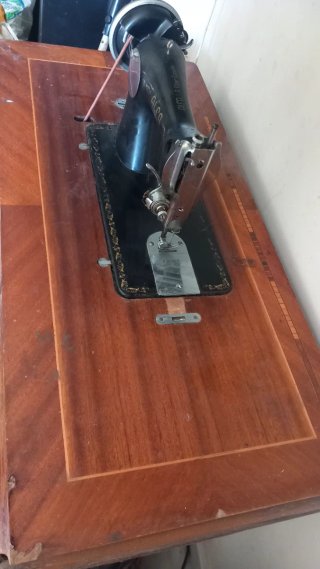 Máquina de coser Alfa vintage