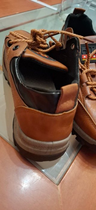 Zapatos Marrones HTF