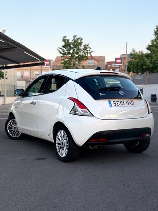 Lancia Ypsilon 2014 !!impecable !!