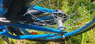 Bicicleta azul infantil