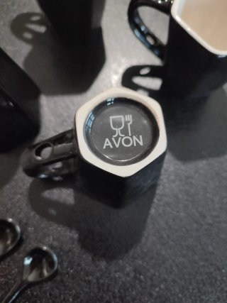 Set 4 Tazzine Caffè Nere Avon con Cucchiaino