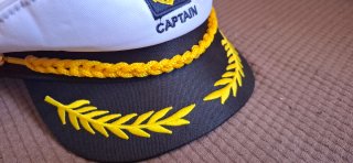 Gorra Capitán Blanca y Negra