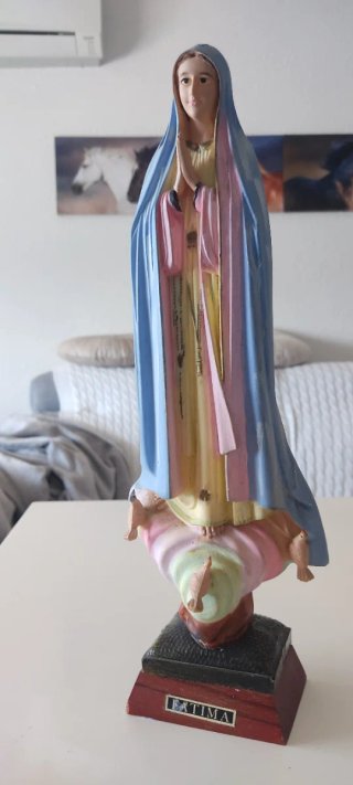 Virgen de Fátima estatua religiosa