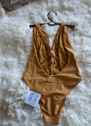 Bañador Guess Dorado con Aro