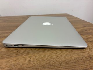 MacBook Air i5 SSD 8GB