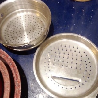 Set di padelle, casseruola e utensili da cucina