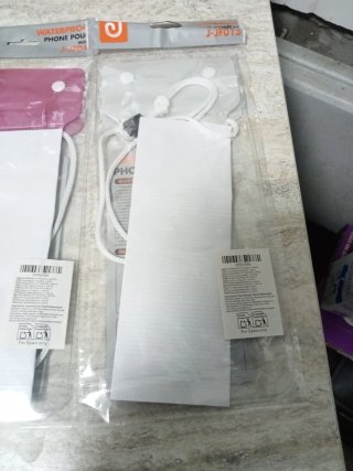 Funda impermeable pa móvil cada uno a 11 dos en 18