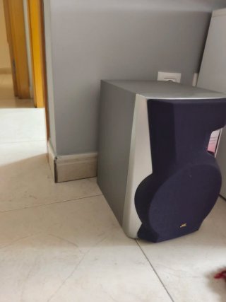 Equipo de música Sony con altavoces JVC