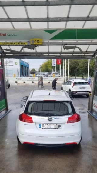Opel Insignia 2.0 cdti 130cv