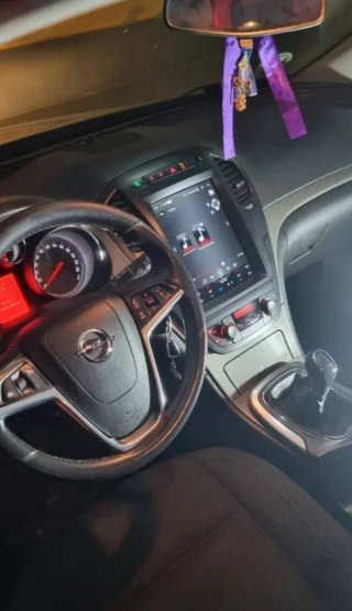 Opel Insignia 2.0 cdti 130cv