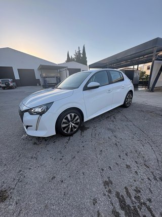 Peugeot 208 2021