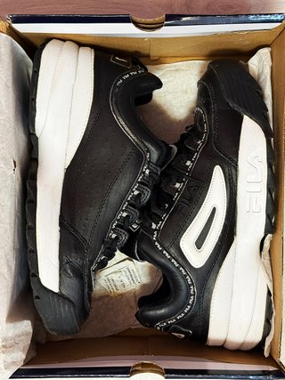 Fila Disruptor Rep Talla 43 Caja Negra/Blanca