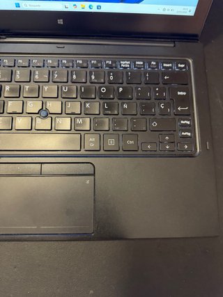 Portátil Toshiba m5