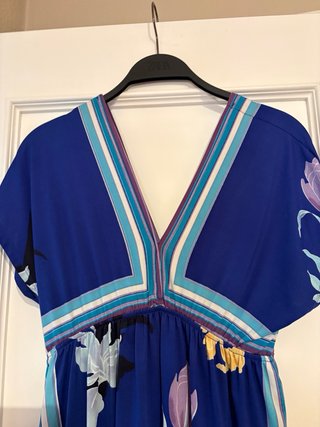 Vestido estampado flores azul y morado