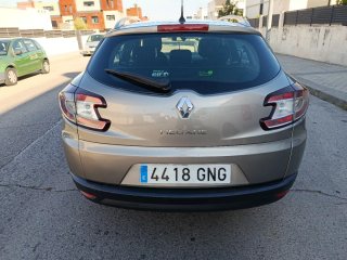 RENAULT FAMILIAR 107000 KLM
