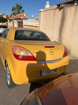 Opel Tigra 2005