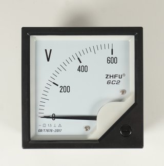 Voltímetro Panel ZHFU 6C2 600V