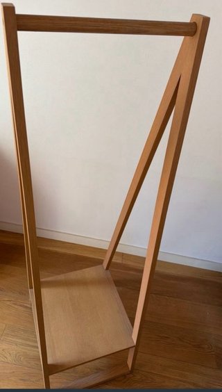 Perchero de madera