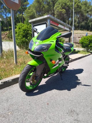 Kawasaki ZX-R Verde