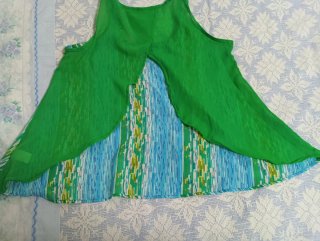 Blusa sin mangas a rayas espalda abierta