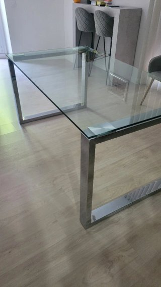 Mesa de salón cristal y metal