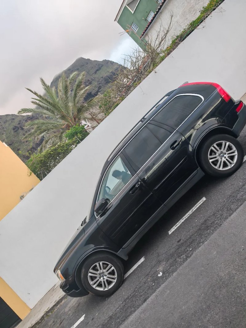 Volvo XC90 2009 - foto 1