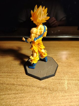 Action Figure Goku Super Saiyan