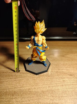 Action Figure Goku Super Saiyan