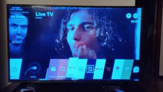LG 49 Full HD Smart TV