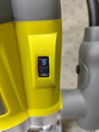 Fresadora Eléctrica  dewiner Amarilla y Gris