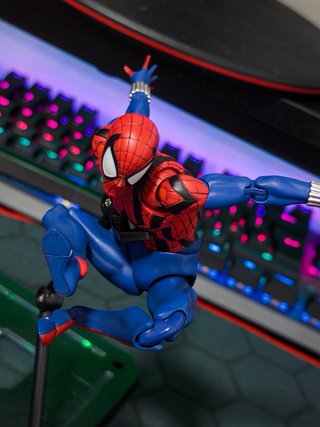 Spiderman Ben Reilly Mafex