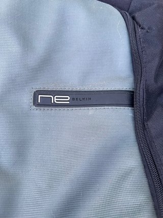 Mochila Belkin Negra y Gris