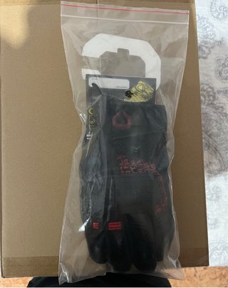 Guantes De Moto Homologados Negros Y Rojos.