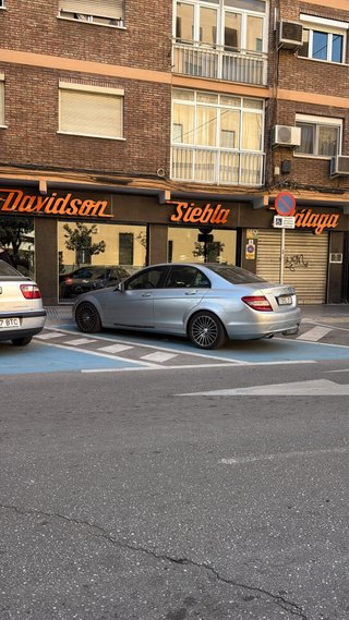 Mercedes-Benz Clase C 2011 adabtado pmr